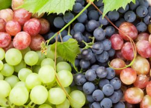 فوائد العنب المذهلة الصحية