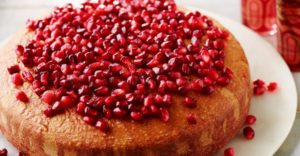 طريقة عمل كيكة الرمان بالخطوات والصور 2 طريقة عمل كيكة الرمان بالخطوات والصور طريقة عمل كيكة الرمان بالخطوات والصور عمل كيكة الرمان بالخطوات والصور