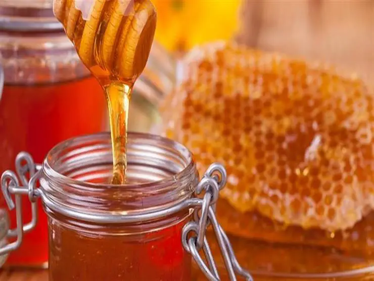 خلطة العسل وغذاء ملكات النحل وطلع النخيل للرجال