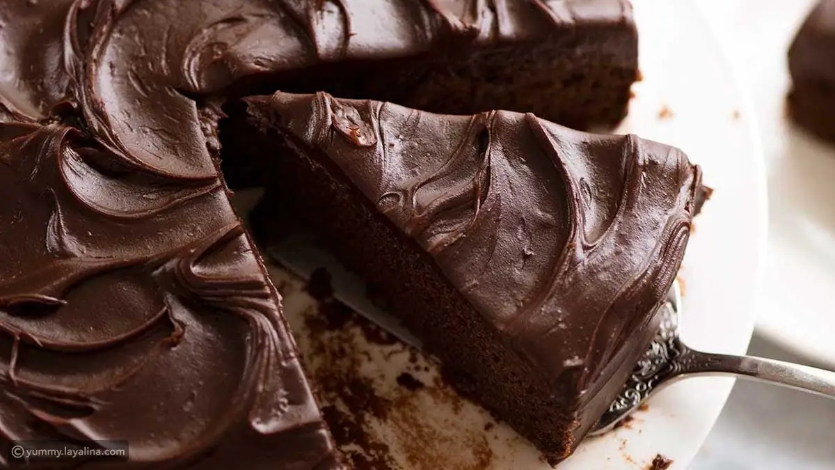 طريقة عمل الكيك بالشوكولاتة سهلة بدون فرن