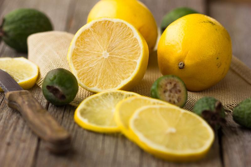 فوائد اكل الليمون بقشره