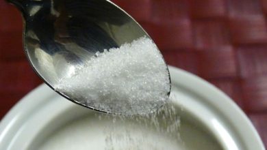 عدد السعرات الحرارية في ملعقة سكر