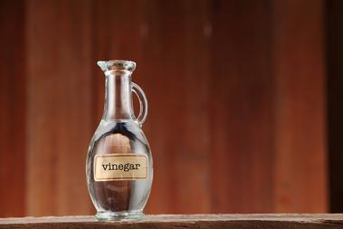 Secrets and benefits of drinking white vinegar with water before bed -  eating in two minutes