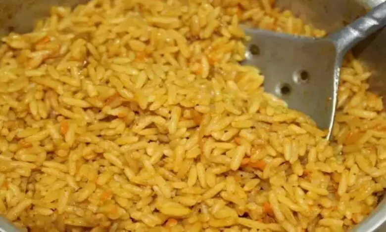 طريقة عمل الأرز بالبصل 1