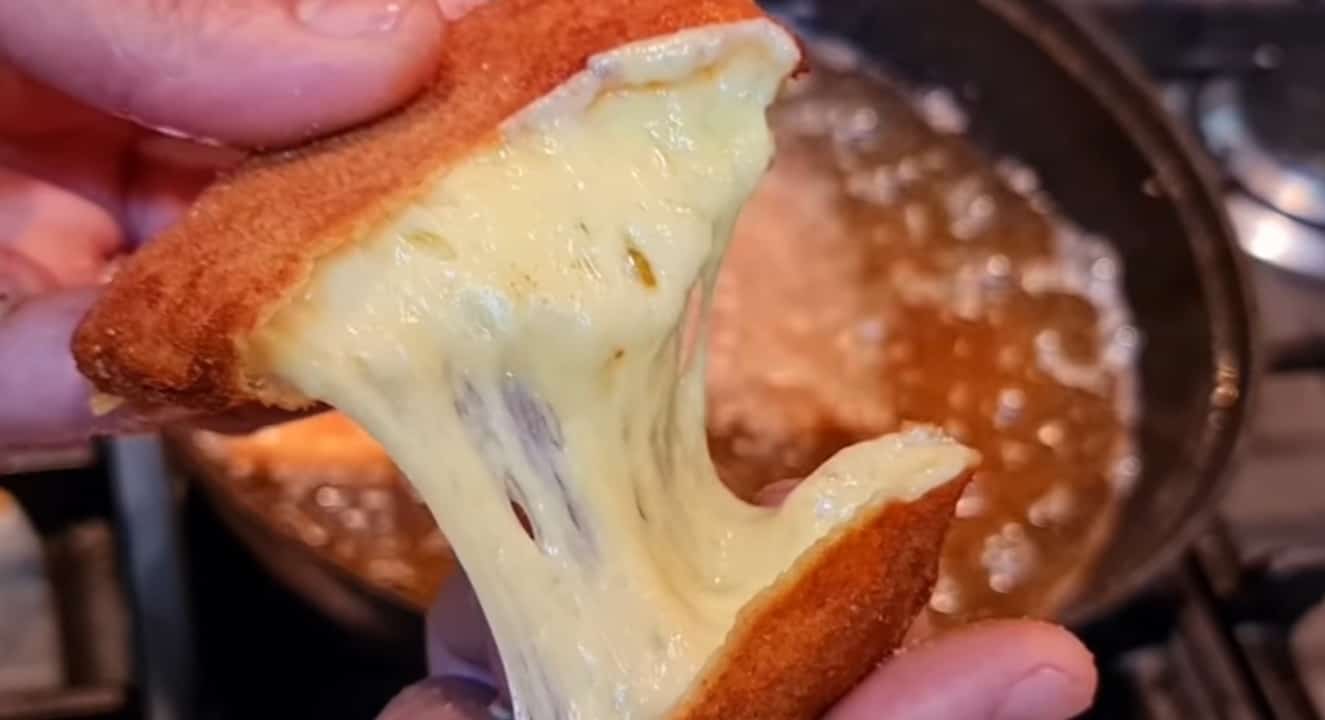 طريقة عمل الجبنة المقلية
