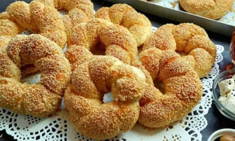طريقة عمل خبز السميت التركي