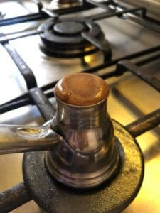طريقة عمل القهوة على البوتاجاز