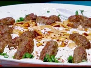 طريقة عمل فتة الكباب التركي باللبن